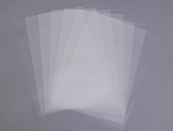 พลาสติกเคลือบบัตร